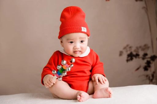 迁西3个月宝宝翻身